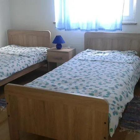 Apartment With A Parking Space Liznjan, Medulin - 13934