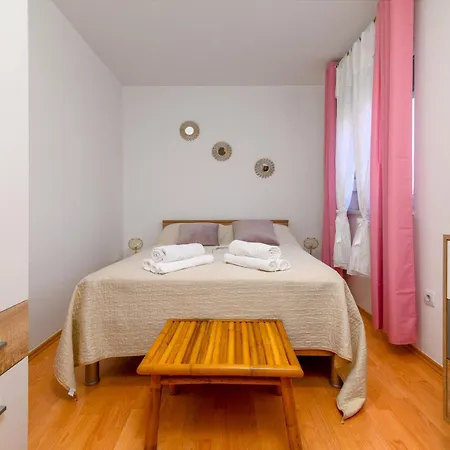 With A Parking Space Liznjan, Medulin - 21802 Apartament Ližnjan